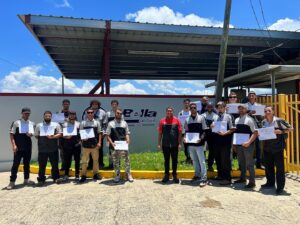 Adiestramiendo Volkswagen Academy para estudiantes de Mech-Tech